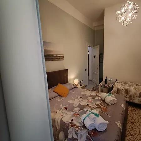 Alojamento de Acomodação e Pequeno-almoço Tyrrenium Salerno