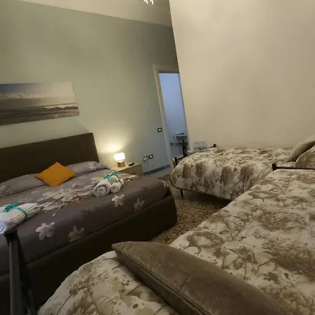 Tyrrenium Alojamento de Acomodação e Pequeno-almoço