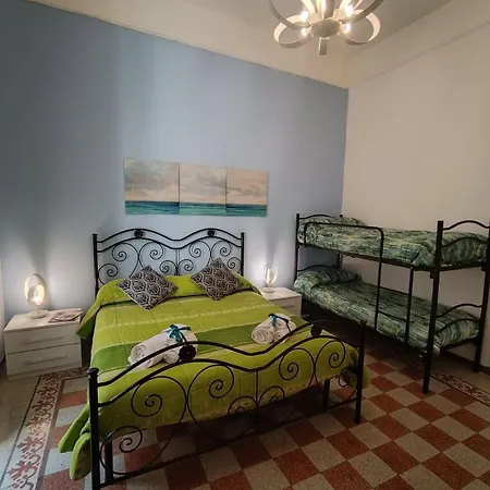 Tyrrenium Alojamento de Acomodação e Pequeno-almoço