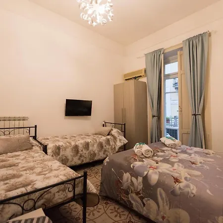 Alojamento de Acomodação e Pequeno-almoço Tyrrenium 3*