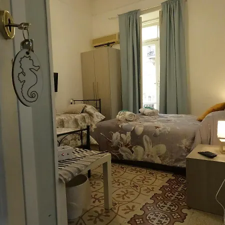 Tyrrenium Alojamento de Acomodação e Pequeno-almoço Salerno