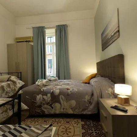 Tyrrenium Alojamento de Acomodação e Pequeno-almoço