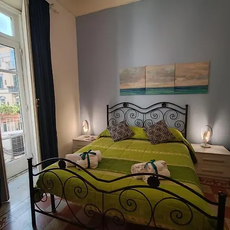 Alojamento de Acomodação e Pequeno-almoço Tyrrenium Salerno