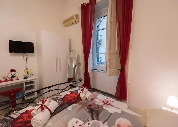 住宿加早餐酒店 Tyrrenium