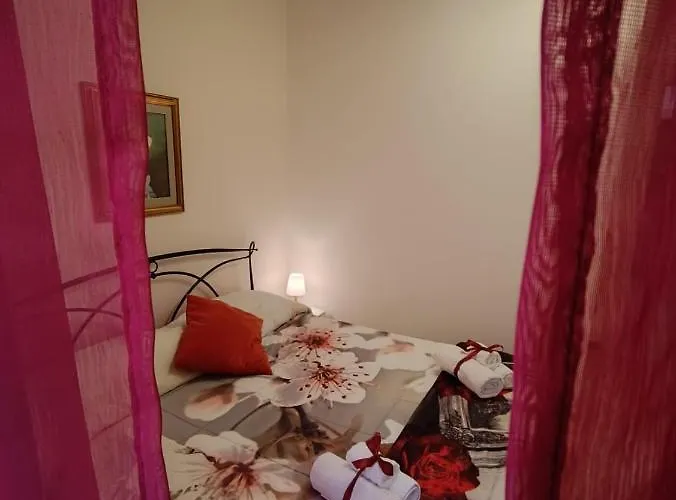 住宿加早餐酒店 Tyrrenium 萨莱诺