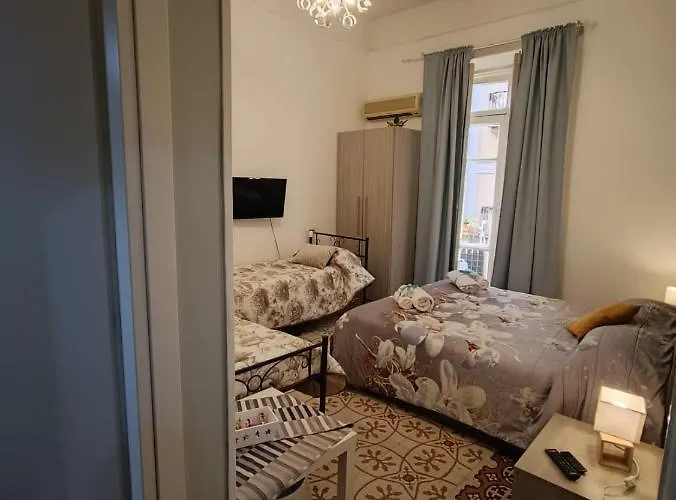 Tyrrenium 住宿加早餐酒店 3*