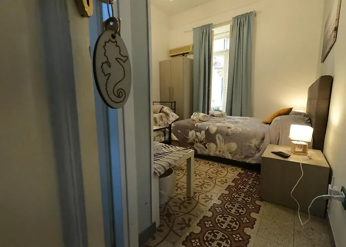 Tyrrenium 住宿加早餐酒店 3*