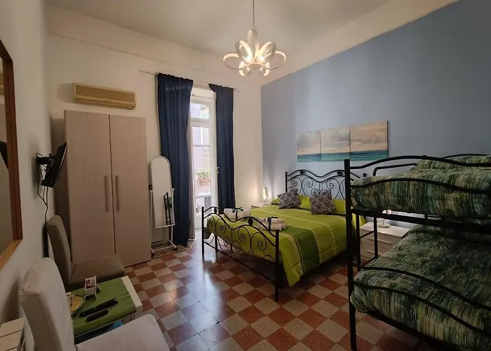 住宿加早餐酒店 Tyrrenium