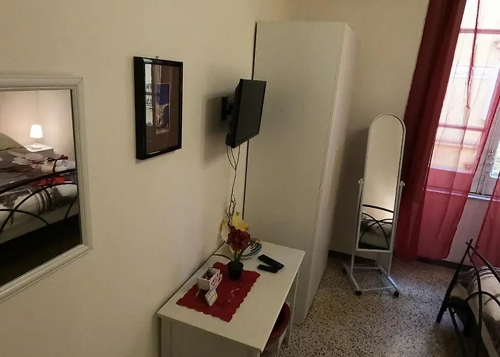 住宿加早餐酒店 Tyrrenium