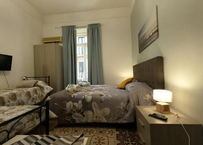 Tyrrenium 住宿加早餐酒店