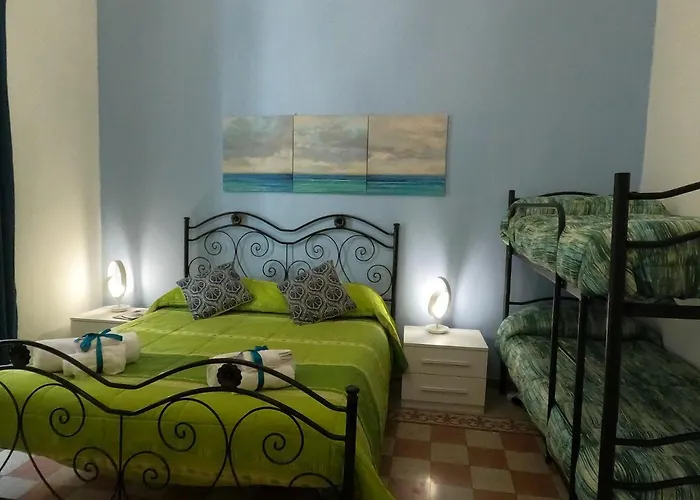 Tyrrenium 住宿加早餐酒店 萨莱诺